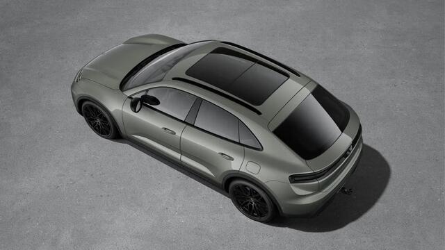 Porsche MACAN 4