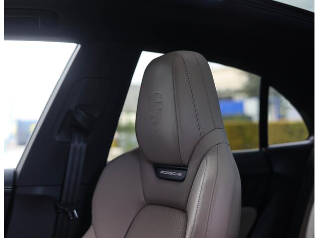 Porsche MACAN 4 100 kWh *Pas. Display*BOSE*Pano*HUD*