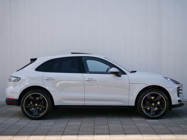 Porsche MACAN 2.0 245pk PDK Automaat Schuifdak / Elektrische stoelen/ Sport chrono / Apple carplay