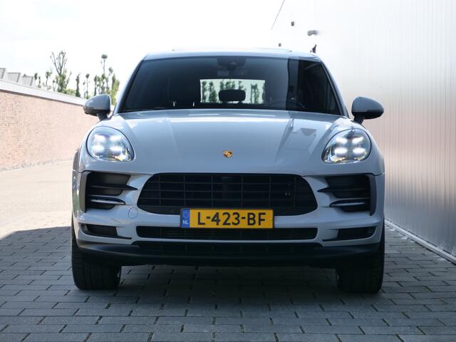 Porsche MACAN 2.0 245pk PDK Automaat Schuifdak / Elektrische stoelen/ Sport chrono / Apple carplay