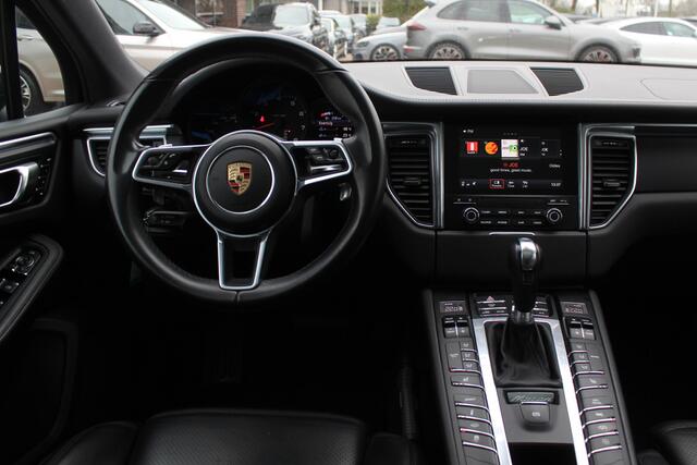 Porsche MACAN 2.0 / Panoramadak / Camera / 20'' / Leder / Apple CarPlay / Stoelverwarming / DAB / Cruise Control