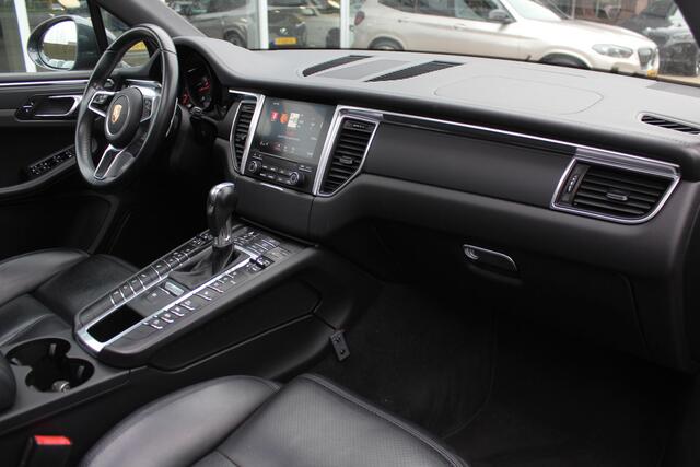 Porsche MACAN 2.0 / Panoramadak / Camera / 20'' / Leder / Apple CarPlay / Stoelverwarming / DAB / Cruise Control