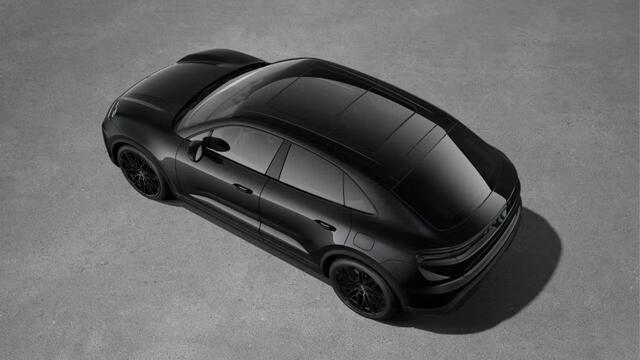 Porsche MACAN 4