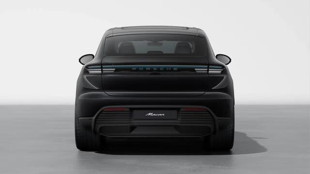 Porsche MACAN 4