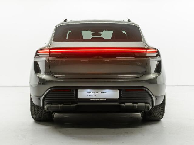 Porsche MACAN Turbo