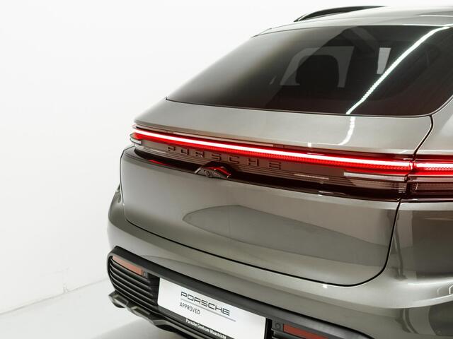 Porsche MACAN Turbo