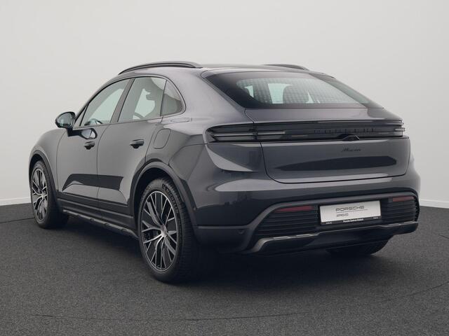 Porsche MACAN 4