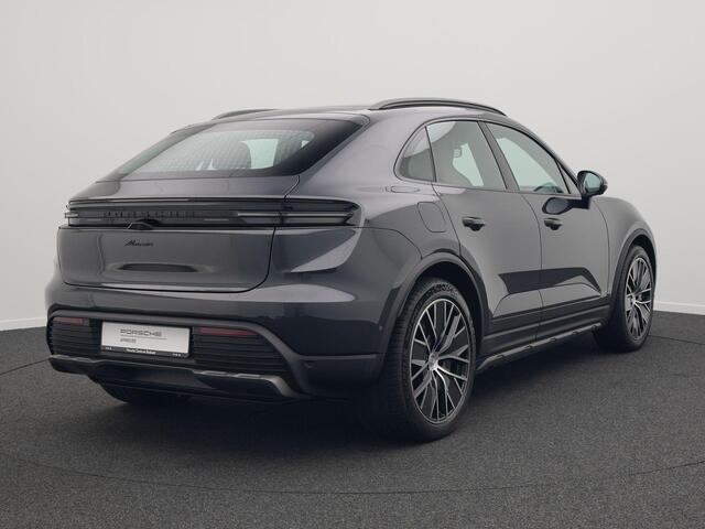 Porsche MACAN 4