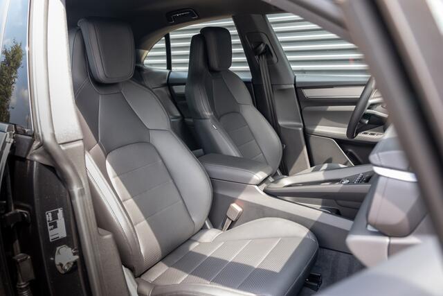 Porsche MACAN Electric Luchtvering/ Panoramadak / BOSE® / NP ¤ 106.000
