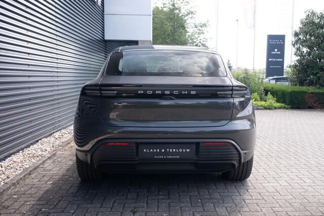 Porsche MACAN Electric Luchtvering/ Panoramadak / BOSE® / NP ¤ 106.000