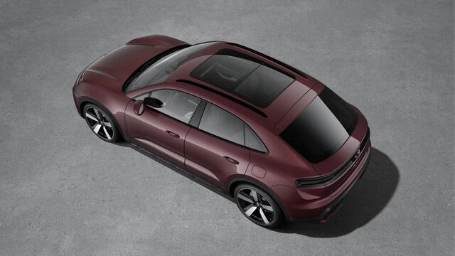 Porsche MACAN 4