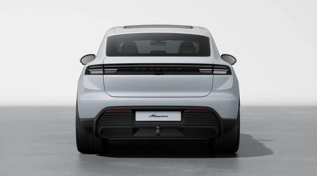 Porsche MACAN 4