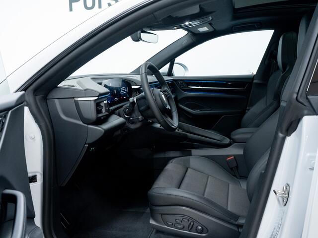 Porsche MACAN 4