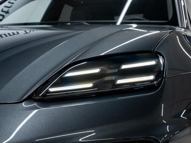 Porsche MACAN 4