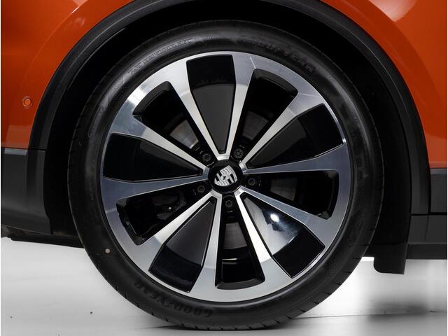 Porsche MACAN 4