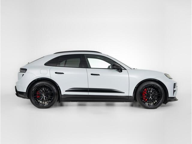 Porsche MACAN Turbo