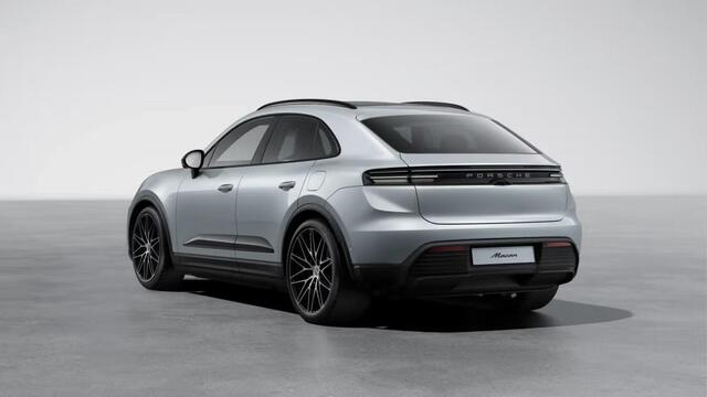 Porsche MACAN 4