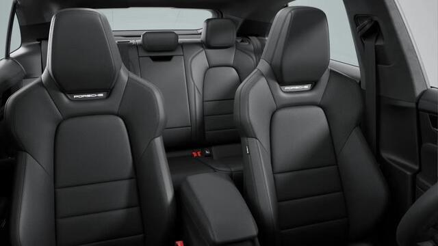 Porsche MACAN 4