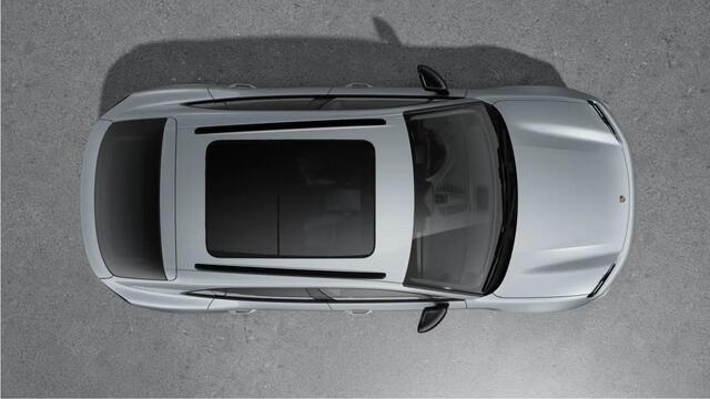 Porsche MACAN 4