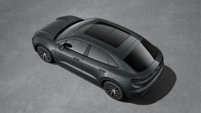 Porsche MACAN 4