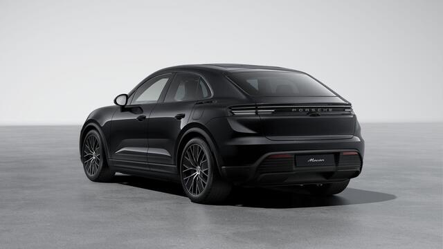 Porsche MACAN 4
