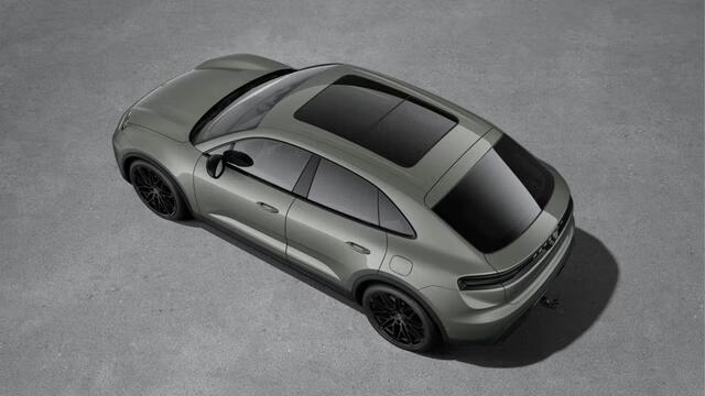 Porsche MACAN 4
