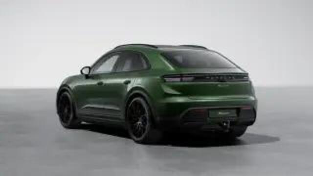 Porsche MACAN 4