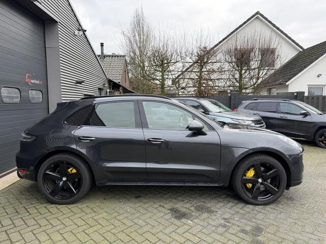 Porsche MACAN 3.0 S Sport Chrono | Panoramadak | 360* Camera | 21 Inch Lichtmetalen Velgen | Elektrische Trekhaak | Sportuitlaat |