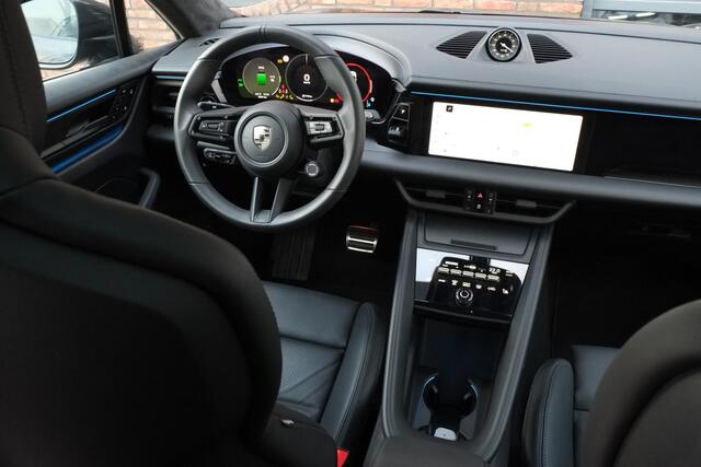 Porsche MACAN Turbo 100 kWh Panoramadak, ACC, 360° Camera