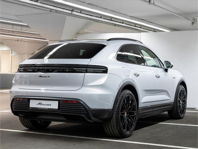 Porsche MACAN 4