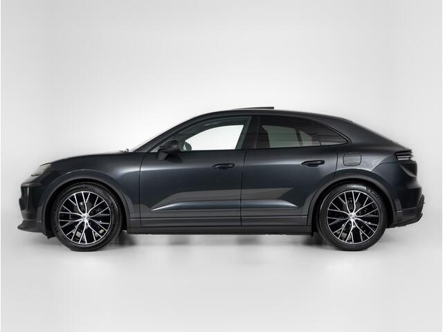 Porsche MACAN 4