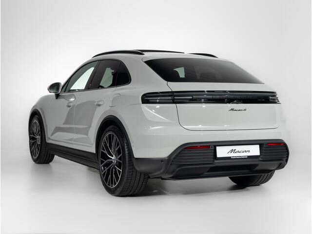 Porsche MACAN 4