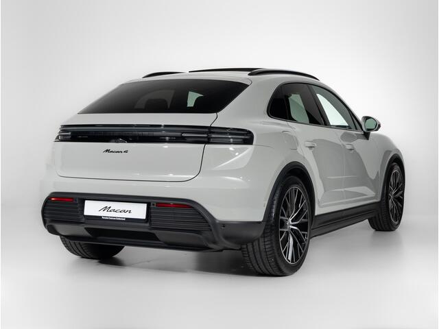 Porsche MACAN 4