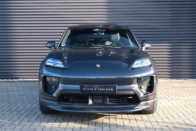 Porsche MACAN 100 kWh | Adaptive luchtvering | Sport Chrono | Leerpakket | 22" |