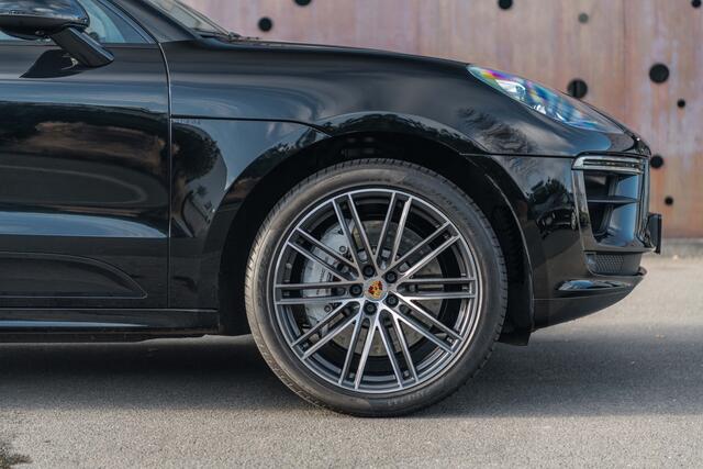 Porsche MACAN 2.9 Turbo | Approved | Zomer + Winterset | Dealer Onderhouden | Connect | Panorama | Sportuitlaat |