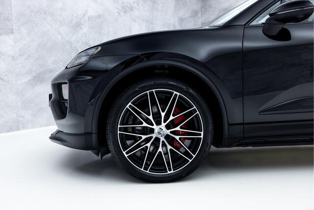 Porsche MACAN 4 S 100 kWh | Pano | Offroad Design | 22" | Bose
