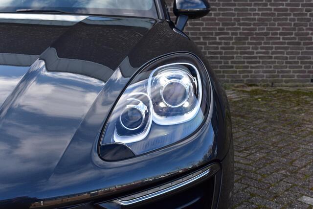 Porsche MACAN 2.0 Apple CarPlay, Panorama Dak, Luchtvering, Stuurwielverwarming, Nieuwe Banden