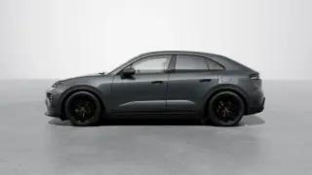 Porsche MACAN 4