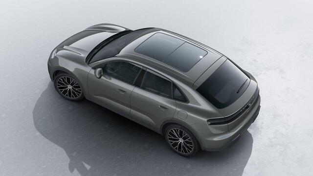 Porsche MACAN 4