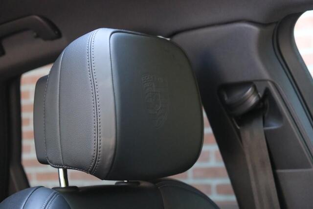 Porsche MACAN 3.0 S 354pk PDK | Navi | App Connect | Panoramadak | Leder | Memory | Camera | Elektrische Achterklep | Sportuitlaat