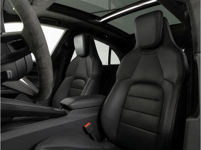 Porsche MACAN Turbo