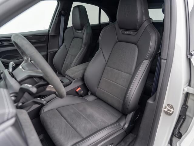 Porsche MACAN GTS 18 Voudige Sportstoelen / 22 inch / Sport Design / Trekhaak