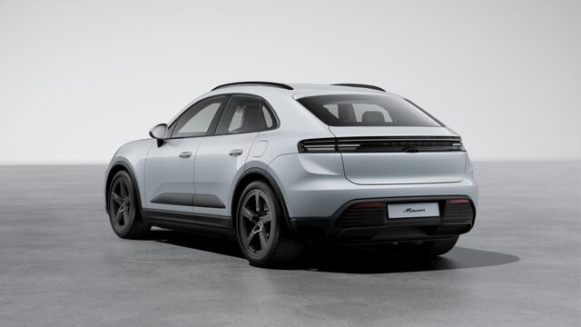 Porsche MACAN 4