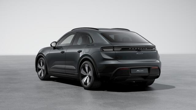 Porsche MACAN 4