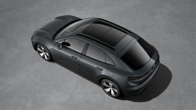 Porsche MACAN 4