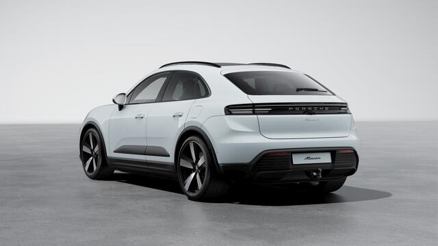 Porsche MACAN 4