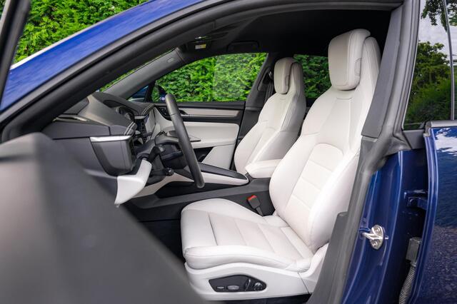 Porsche MACAN 4 100 kWh 408pk | HUD | PassDisply | ACC | Trekh.