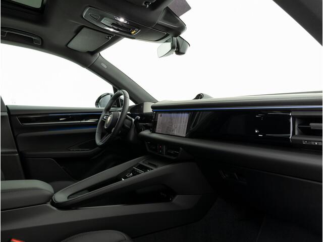 Porsche MACAN 4