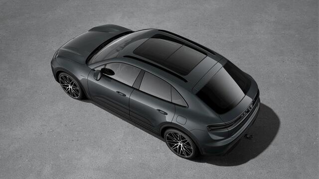 Porsche MACAN 4