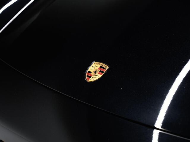 Porsche MACAN 4